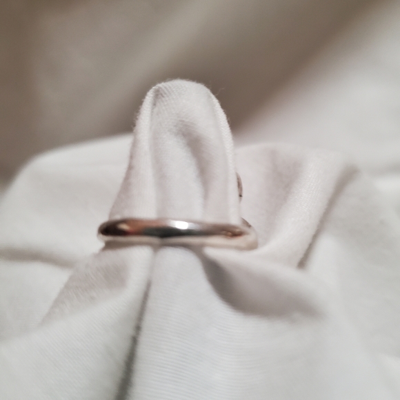 Rings - Picture 5 of 8